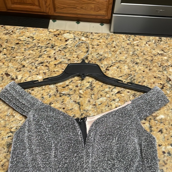 Silver and black side straps zipper goes down halfway knee links size 7 fits a 6 - Picture 4 of 4